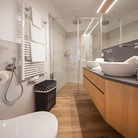 Adlerhorst 2 Zell Am With Private Sauna And In Summer Zell Am Kaprun Summercard Zell am See