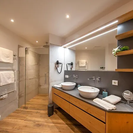 Adlerhorst 2 Zell Am With Private Sauna *