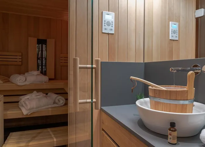 Adlerhorst 2 Zell Am With Private Sauna And In Summer Zell Am Kaprun Summercard Appartement Zell am See